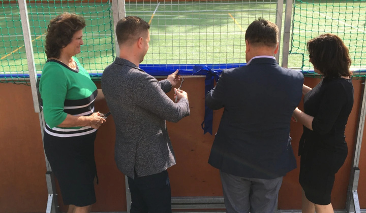 2. fotografia fotogalérie Dary a projekty / Rekonštrukcia multifunkčného ihriska - foto