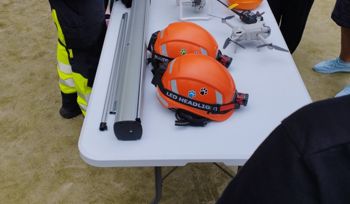 5. fotografia fotogalérie Príležitostné terapeutické aktivity  / Požiarnický a kynologický deň - foto