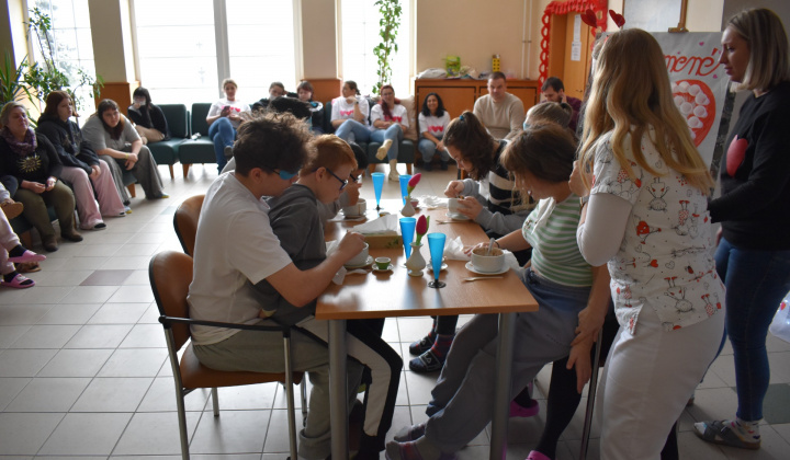 1. fotografia fotogalérie Príležitostné terapeutické aktivity  / Valentín - foto