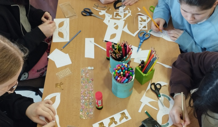 1. fotografia fotogalérie Príležitostné terapeutické aktivity  / Prednášky z Trebišovského múzea  - foto