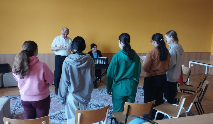 1. fotografia fotogalérie Príležitostné terapeutické aktivity  / Muzikoterapia - foto