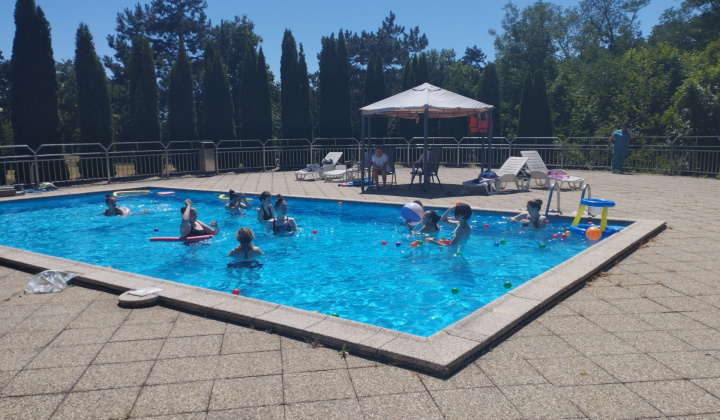 3. fotografia fotogalérie Terapeutické aktivity na mesačnej báze / Vonkajší bazén - foto