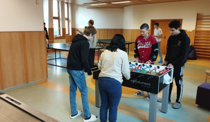 3. fotografia fotogalérie Terapeutické aktivity na pravidelnej báze / Stolný tenis - foto
