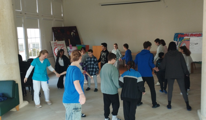 3. fotografia fotogalérie Terapeutické aktivity na pravidelnej báze / Tanečná výchova - foto