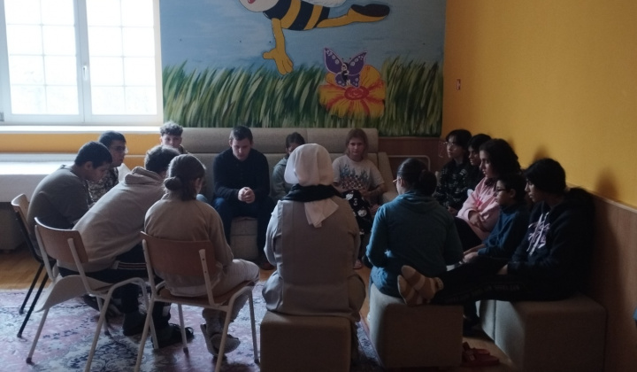 2. fotografia fotogalérie Terapeutické aktivity na pravidelnej báze / Ozveny - reakcia na Duchovné slovo - foto