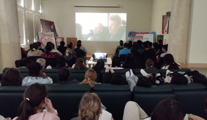 2. fotografia fotogalérie Terapeutické aktivity na pravidelnej báze / Kino - foto