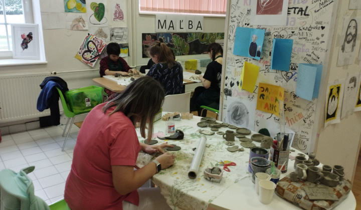 4. fotografia fotogalérie Terapeutické aktivity na pravidelnej báze / Keramika - foto