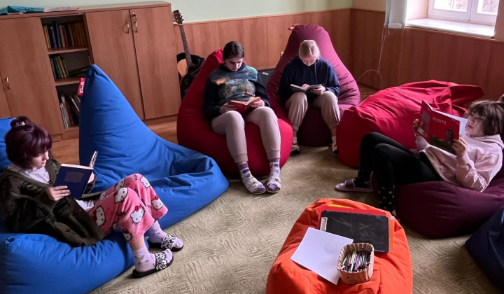 3. fotografia fotogalérie Terapeutické aktivity na pravidelnej báze / Biblioterapia - foto