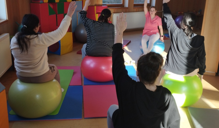 4. fotografia fotogalérie Terapeutické aktivity na pravidelnej báze / Skupinová rehabilitácia - foto